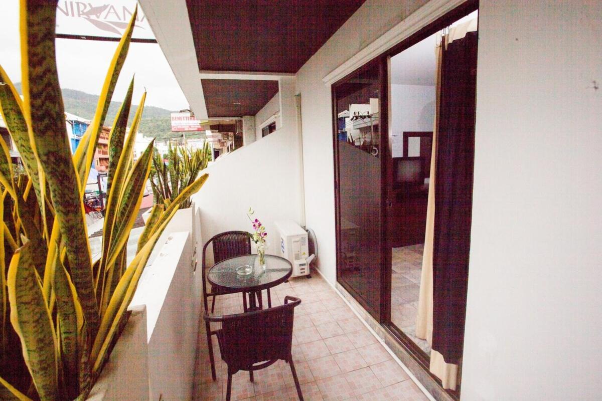 Hotel Nirvana - La Dolce Vita Patong Luaran gambar